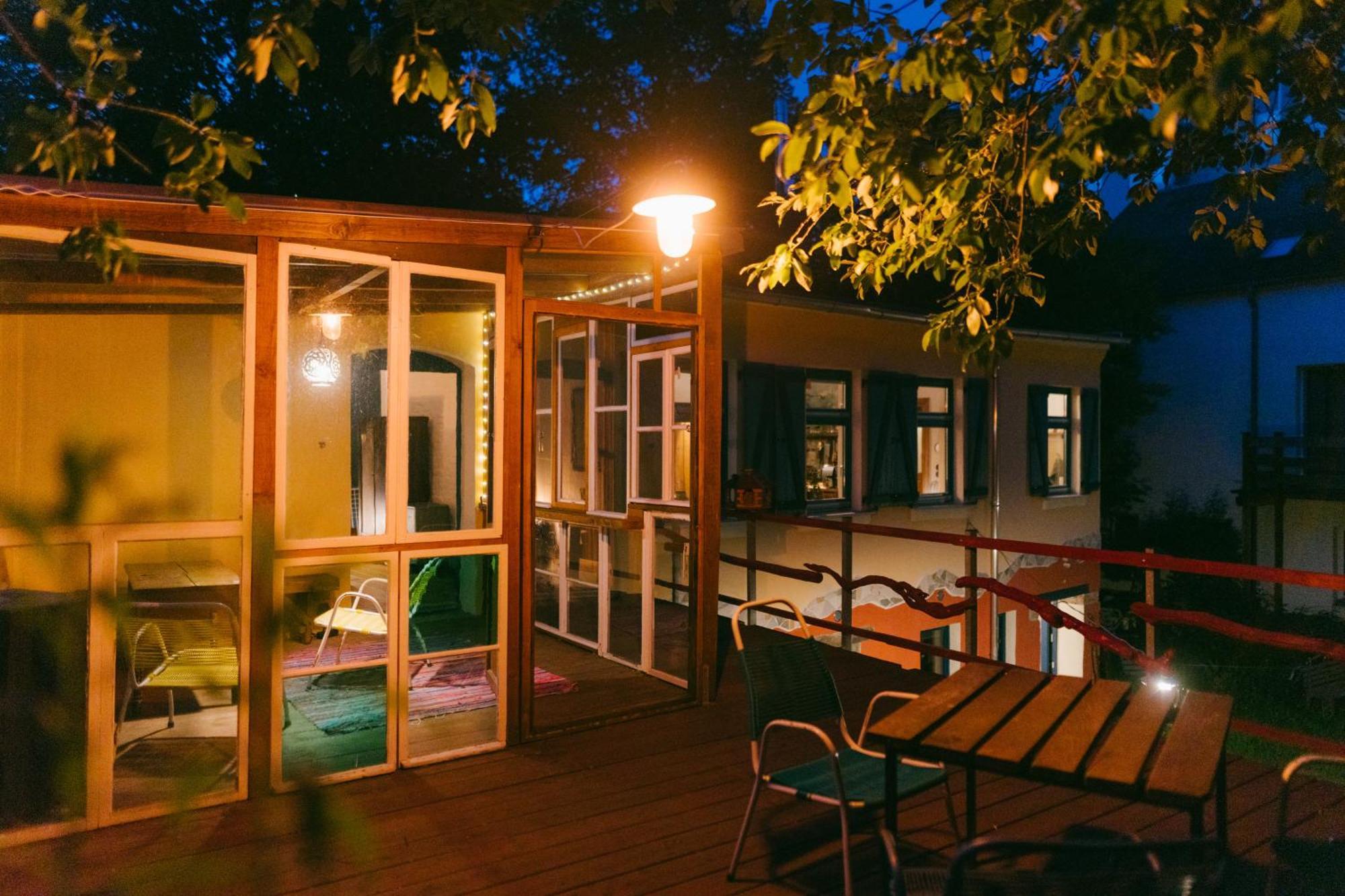 The Upholstery Tinyhouse Deluxe Eco Chalet Kreativ Citynah Chemnitz Exterior foto